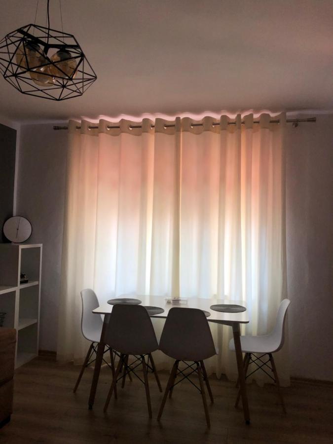Luel Central Apartament Tirana Exteriör bild